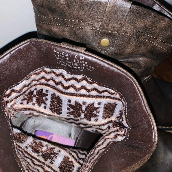 Western Booties - Picture 2 of 3